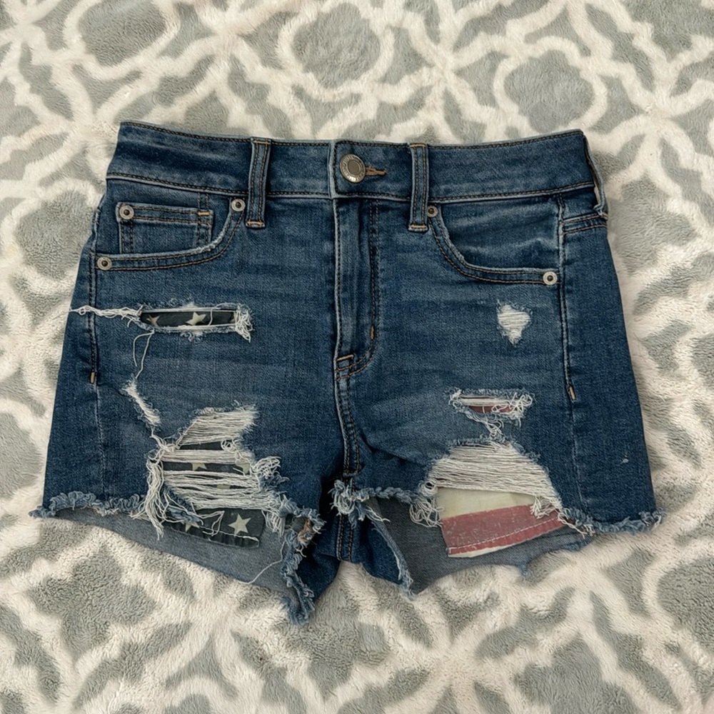 Size 0 American eagle shorts nwot (630)